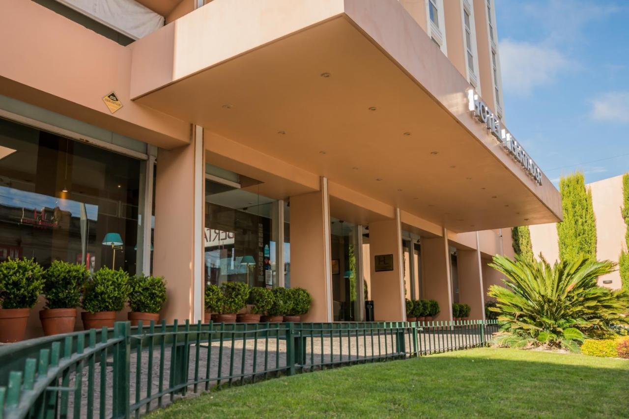 Hotel Libertador Tandil Exterior foto